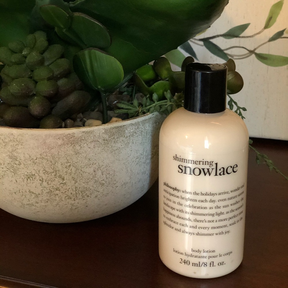 PHILOSOPHY Shimmering Snowlace Body Lotion NEW 8oz
